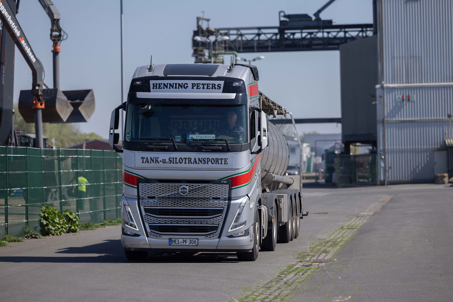 LKW Fuhrpark der Spedition Henning Peters